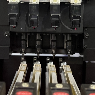 Hochgenaue industrielle 4-köpfige Pick-Place-Maschine mit Automatikwechselgerät, Unterstützung 0201 BGA