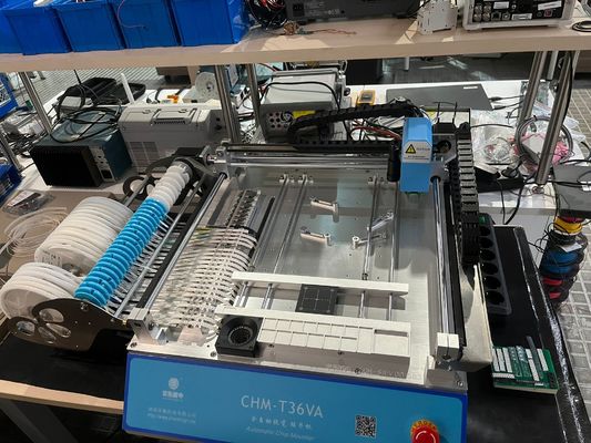 2 Köpfe 29 Feeders CHMT36VA SMD Pick-and-Place-Maschine + zwei CCD-Kameras + externer PC