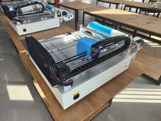 CHMT36VA SMT Bestückungsmaschine mit 2 Köpfen und 29 Zuführungen, PC-Steuerung