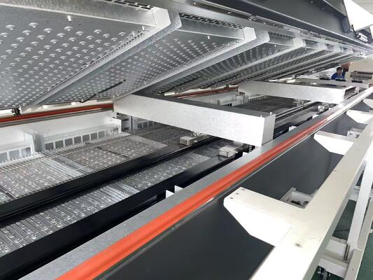 8800 Großer Rückflussofen vollautomatischer Schienen-PC-Steuerung Bleifrei 3180x500mm